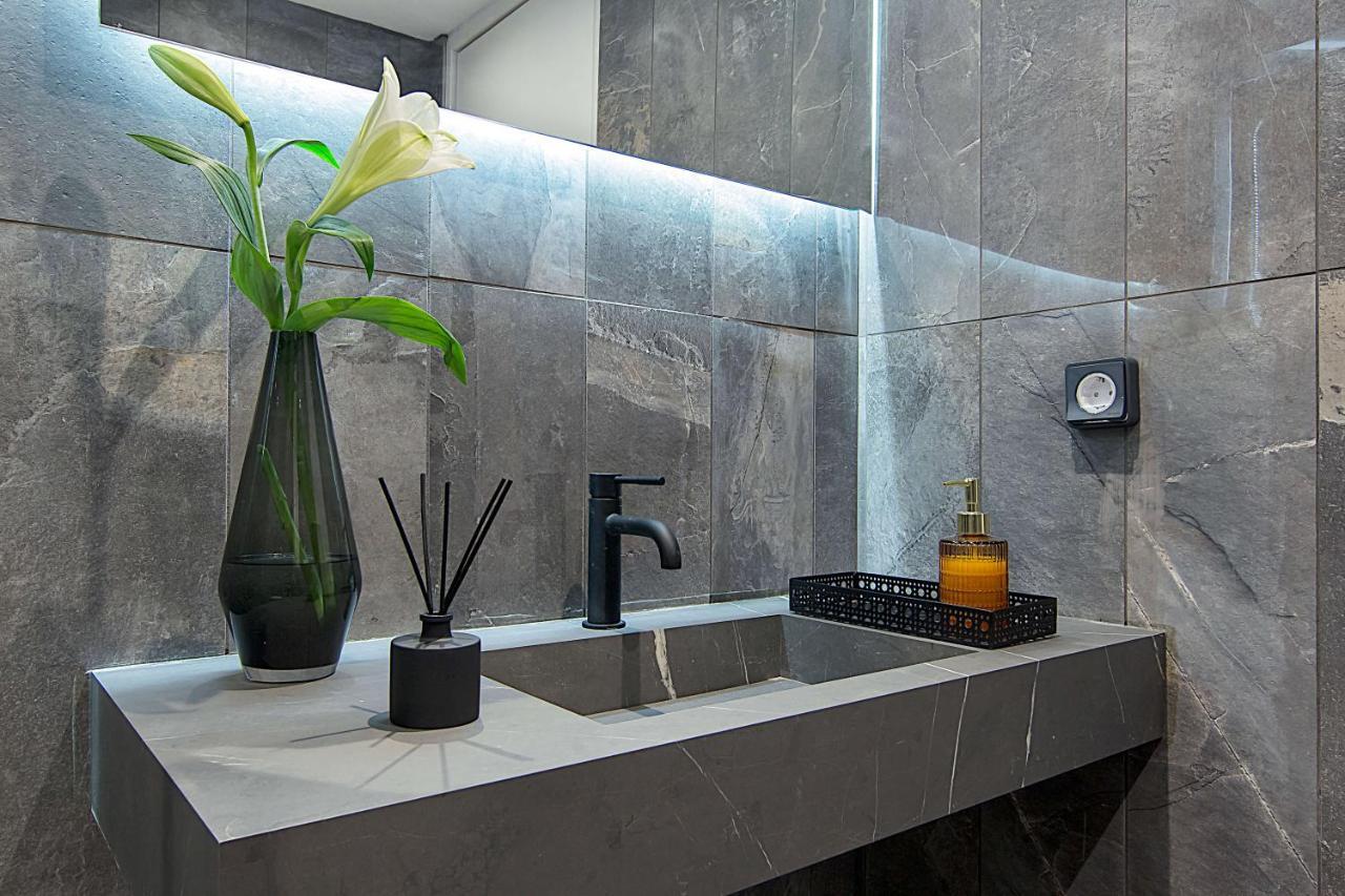 Athens Imperial Suites - Luxury Living Экстерьер фото