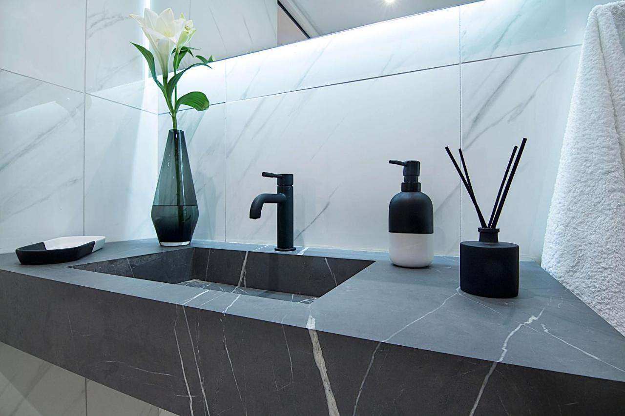 Athens Imperial Suites - Luxury Living Экстерьер фото
